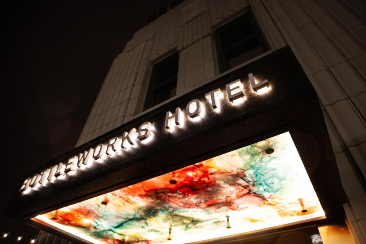 Bottleworks Hotel อินเดียนาโพลิส ภายนอก รูปภาพ
