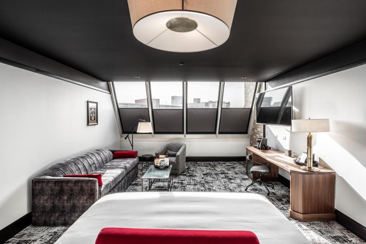 Bottleworks Hotel อินเดียนาโพลิส ภายนอก รูปภาพ