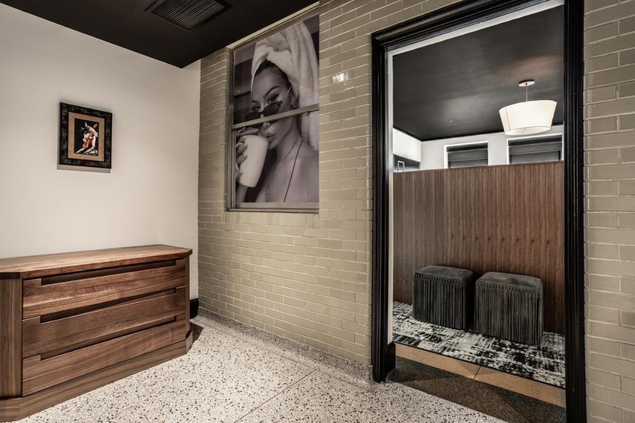 Bottleworks Hotel อินเดียนาโพลิส ภายนอก รูปภาพ