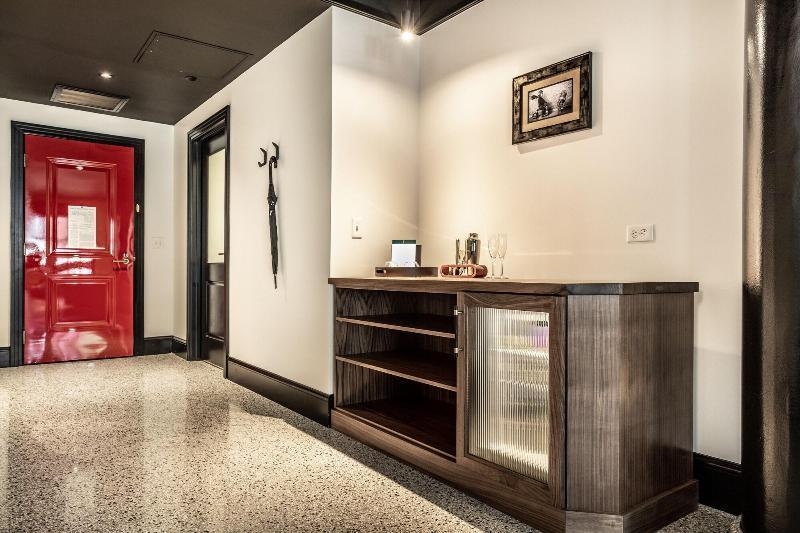 Bottleworks Hotel อินเดียนาโพลิส ภายนอก รูปภาพ